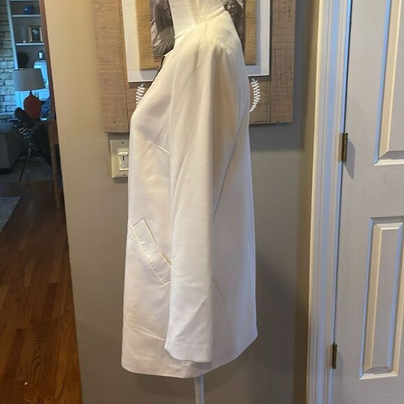 Katherine Barclays Off White Jacket with black zipper - Picture 4 of 7